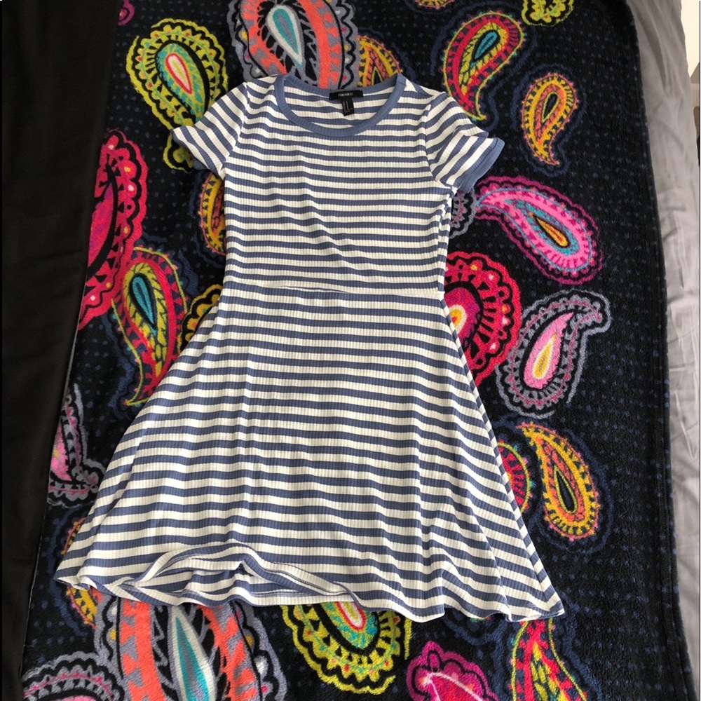 blue&white stripped short sleeved dress